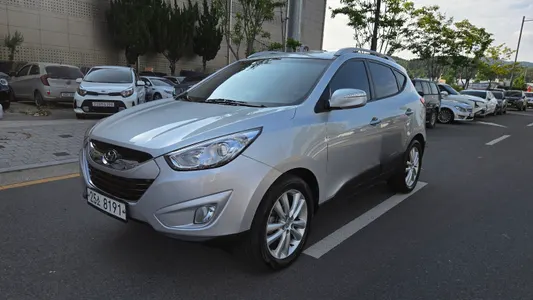 Hyundai ix 2WD LX20 2011