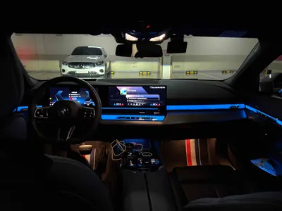 BMW 5 Series (G60) 530e M 2025 13