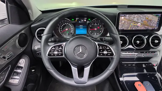 Mercedes-Benz C-Class W205 C200 2020 11