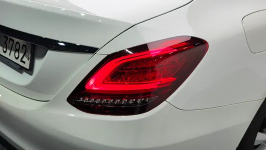 Mercedes-Benz C-Class W205 C200 2020 23