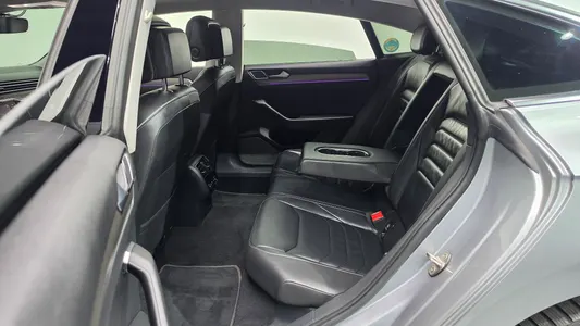 Volkswagen 아테온 2.0 TDI 2019 11