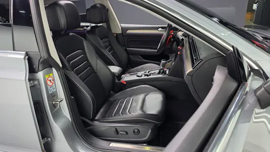 Volkswagen 아테온 2.0 TDI 2019 26