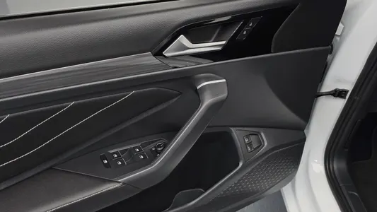 Volkswagen 7 1.5 TSI 2022 17