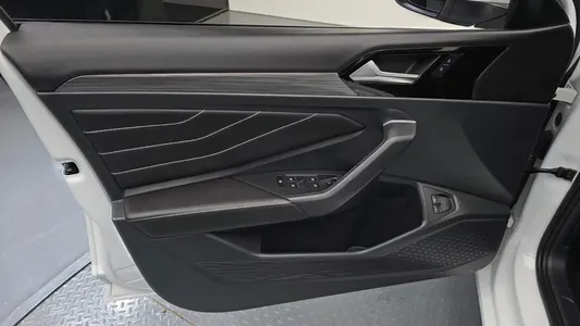 Volkswagen 7 1.5 TSI 2022 24