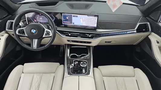 BMW X7 (G07) xDrive 40i M 6 2025 7