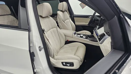 BMW X7 (G07) xDrive 40i M 6 2025 26