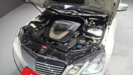 Mercedes-Benz E-Class W212 E300 2012 6