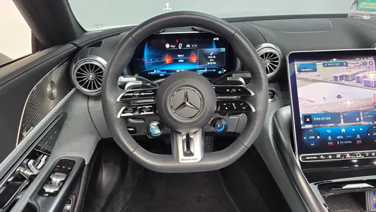 Mercedes-Benz SL-Class R232 AMG SL63 4MATIC+ 2023 13