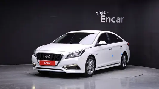 Hyundai LF 2.0 HEV 2015