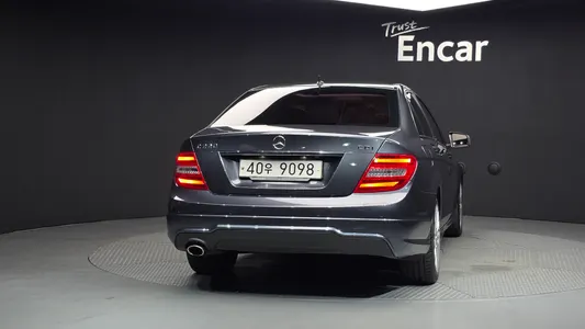 Mercedes-Benz C-Class W204 C220 CDI 2014 4