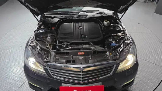 Mercedes-Benz C-Class W204 C220 CDI 2014 6