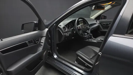 Mercedes-Benz C-Class W204 C220 CDI 2014 10