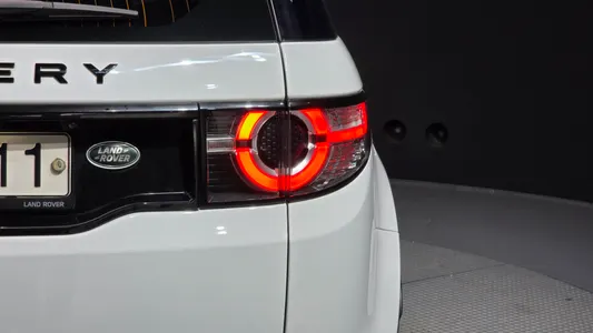 Land Rover 디스커버리 스포츠 2.0 TD4 SE (150) 2019 23