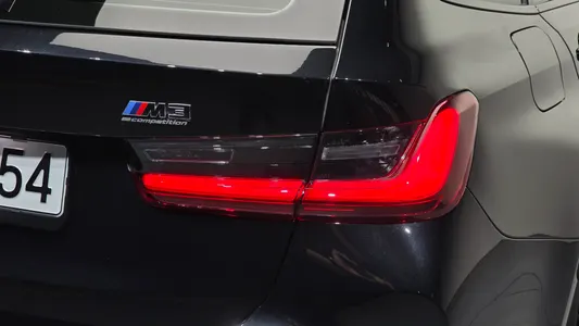BMW M3 (G80) M3 M xDrive 2025 23