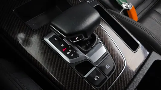 Audi Q5 (FY) 40 TDI 2021 9