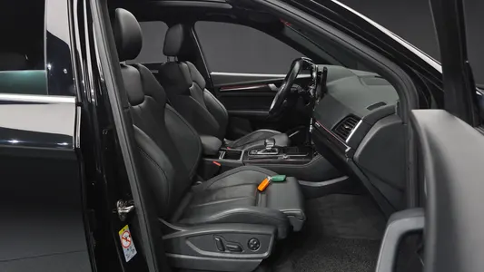Audi Q5 (FY) 40 TDI 2021 11