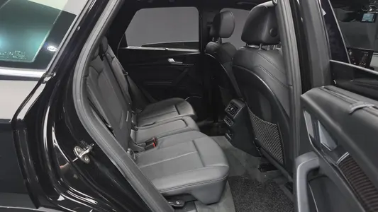 Audi Q5 (FY) 40 TDI 2021 12