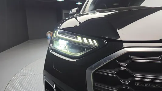 Audi Q5 (FY) 40 TDI 2021 22