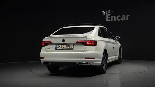 Volkswagen 7 1.4 TSI 2021 4