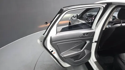 Volkswagen 7 1.4 TSI 2021 25
