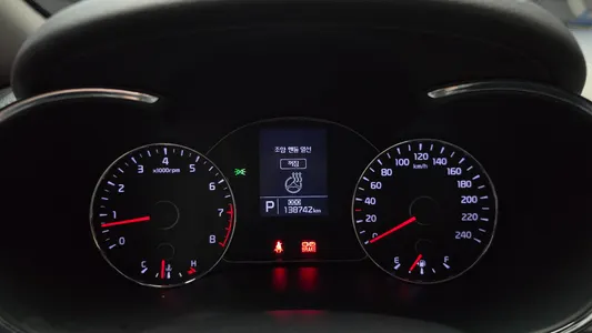 Kia K3 2015 8