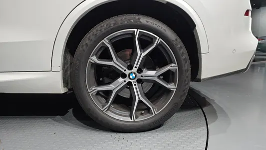 BMW X5 (G05) xDrive 40i M 2023 21