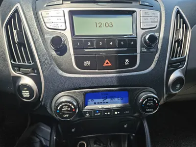 Hyundai ix 2WD LX20 2011 14