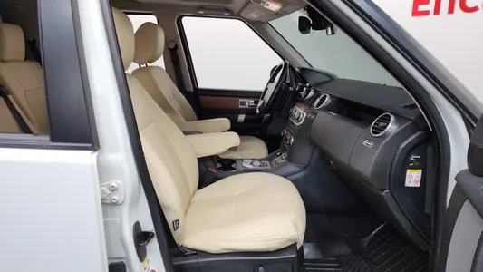Land Rover 4 3.0 SDV6 SE 2015 11