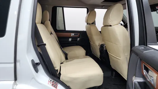 Land Rover 4 3.0 SDV6 SE 2015 12