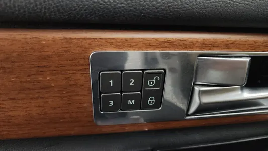 Land Rover 4 3.0 SDV6 SE 2015 17