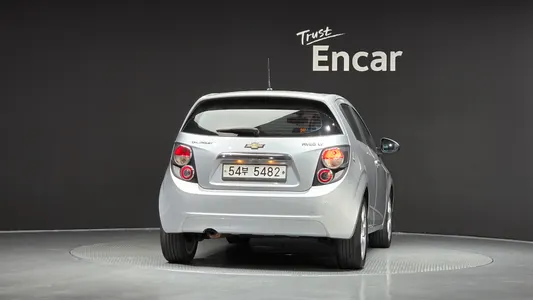 Chevrolet 아베오 해치백 LT 2012 4