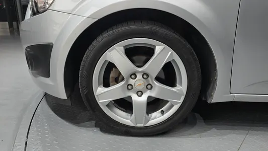 Chevrolet 아베오 해치백 LT 2012 5