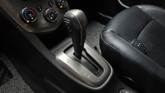 Chevrolet 아베오 해치백 LT 2012 9