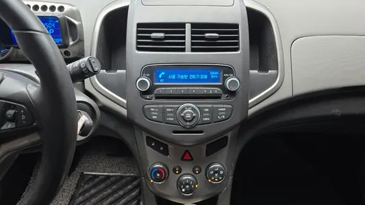 Chevrolet 아베오 해치백 LT 2012 14