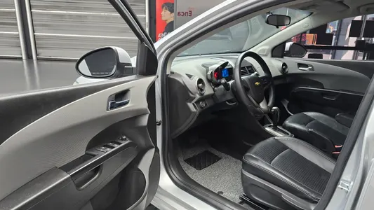 Chevrolet 아베오 해치백 LT 2012 10