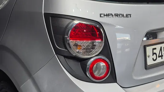 Chevrolet 아베오 해치백 LT 2012 23