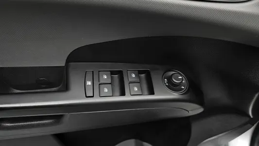 Chevrolet 아베오 해치백 LT 2012 27