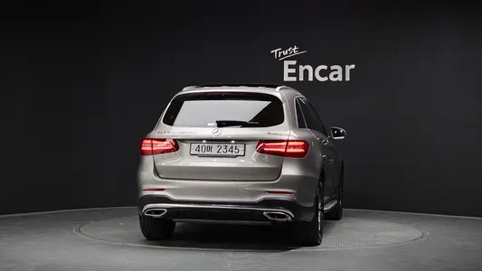 Mercedes-Benz GLC-Class X253 GLC300 4MATIC AMG Line 2019 4