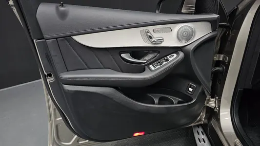 Mercedes-Benz GLC-Class X253 GLC300 4MATIC AMG Line 2019 24