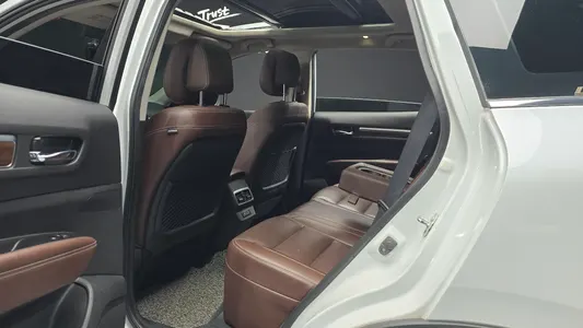 Renault Korea QM6 2.0 LPe RE 2WD 2019 11