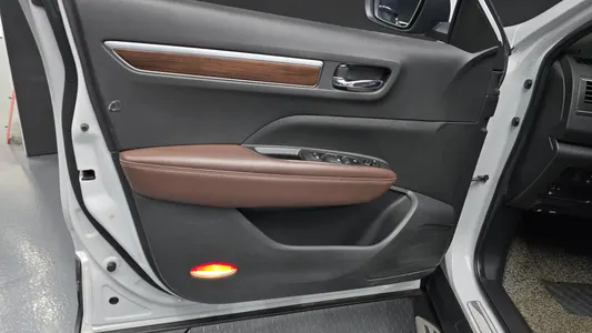Renault Korea QM6 2.0 LPe RE 2WD 2019 25