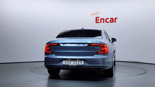 Volvo S90 T5 2019 4