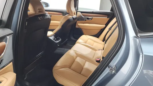 Volvo S90 T5 2019 11