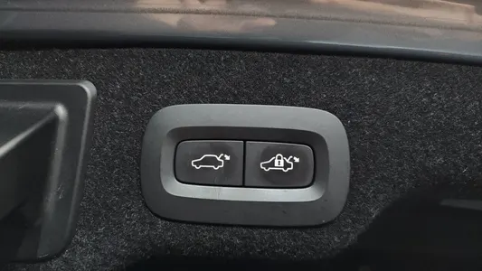 Volvo S90 T5 2019 16