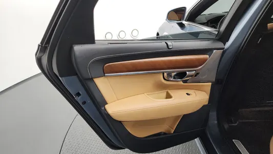 Volvo S90 T5 2019 25