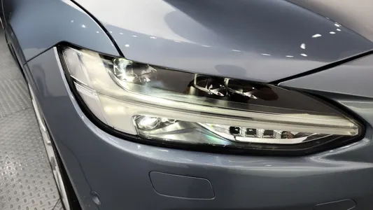 Volvo S90 T5 2019 22