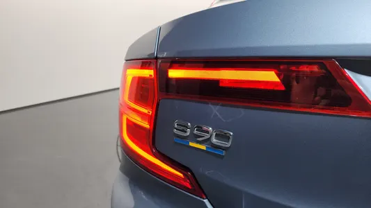 Volvo S90 T5 2019 23