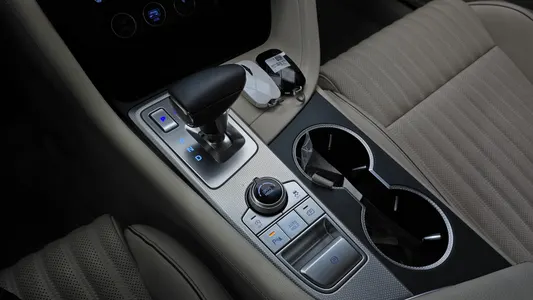 Genesis G70 2.5T 4WD 2023 9