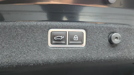 Genesis G70 2.5T 4WD 2023 15
