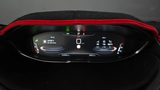 Peugeot 5008 2 1.6 BlueHDi GT Line 2018 8
